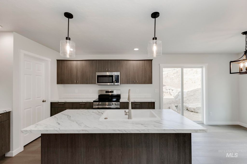 Photo of 2486 W Fallon Lp, Nampa, ID 83651 (MLS # 98968406)