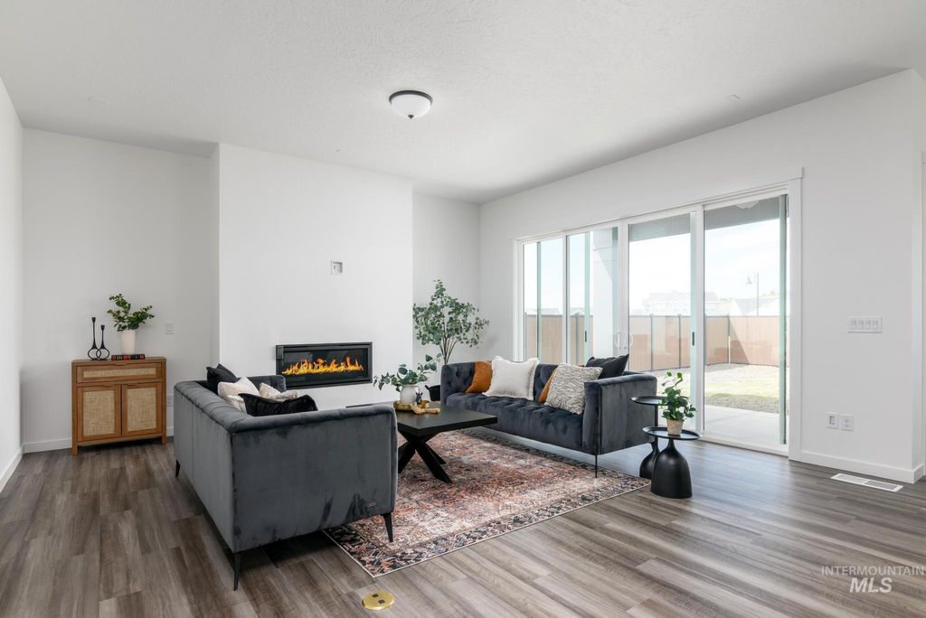 Photo of 7025 W Alveo Dr, Eagle, ID 83616 (MLS # 98980929)