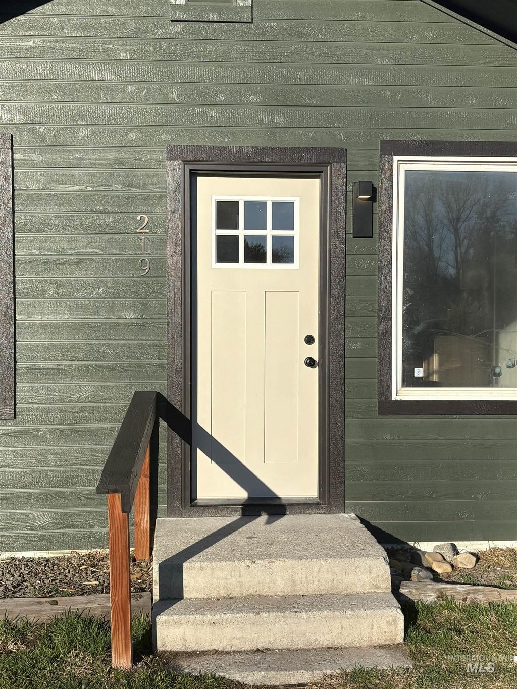 Photo of 219 N 4th St, Homedale, ID 83628 (MLS # 98976113)