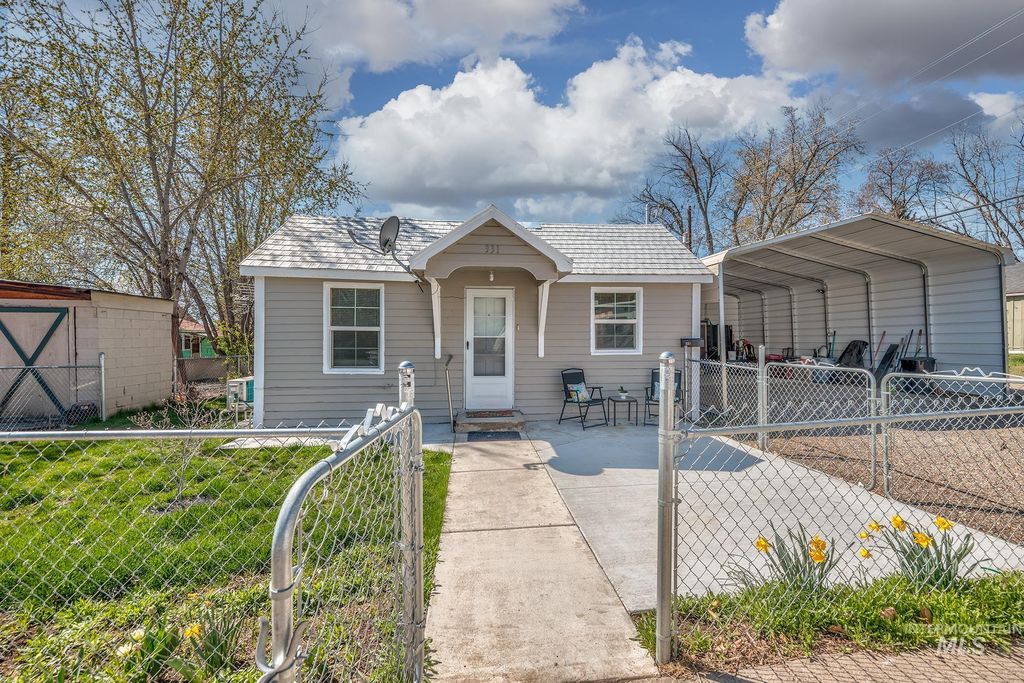 Photo of 331 E 4th St, Weiser, ID 83672 (MLS # 98980768)