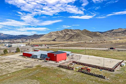 Photo of 2731 Cherry Ln, Emmett, ID 83617 (MLS # 98974338)