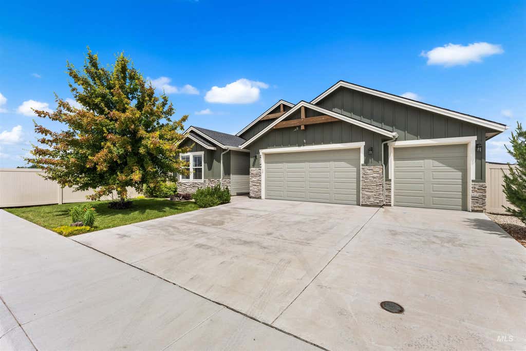 Photo of 2714 E Gypsum St, Nampa, ID 83686 (MLS # 98989993)