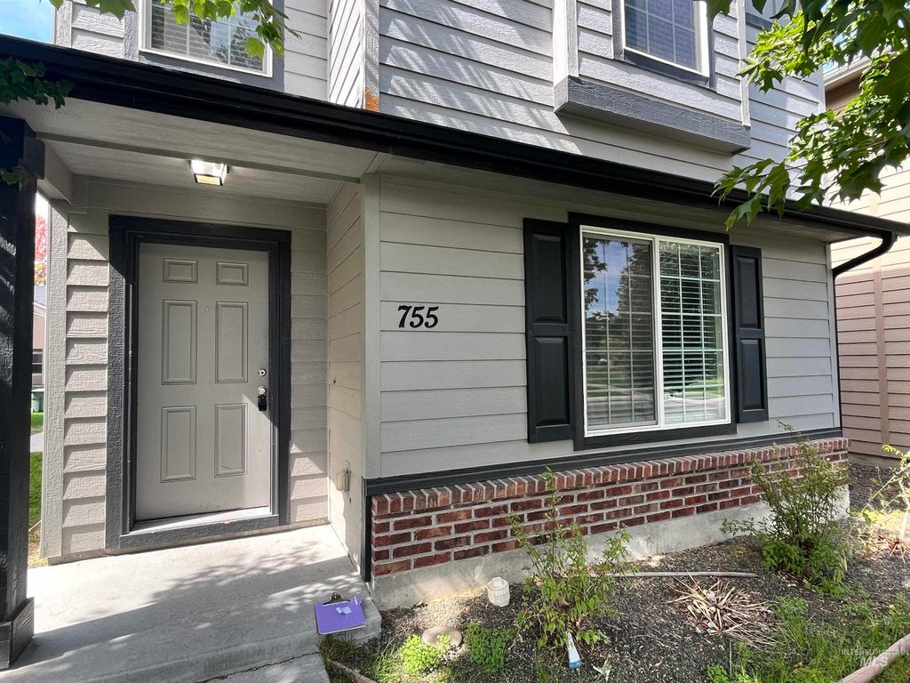 Photo of 755 N Manship Ave, Meridian, ID 83642 (MLS # 98963595)