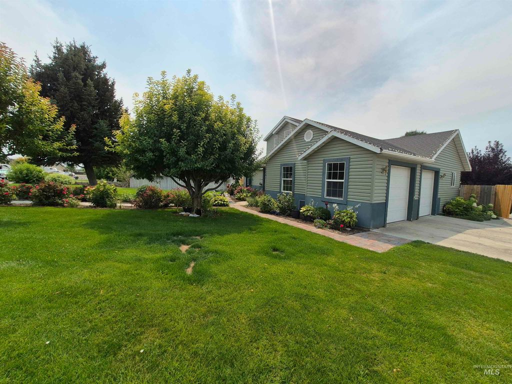 Photo of 1461 Spring Court, Jerome, ID 83338 (MLS # 98957123)