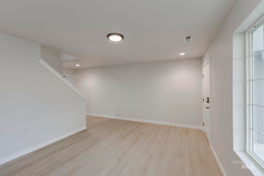 Photo of 16725 Sentinel Ave, Caldwell, ID 83607 (MLS # 98967486)