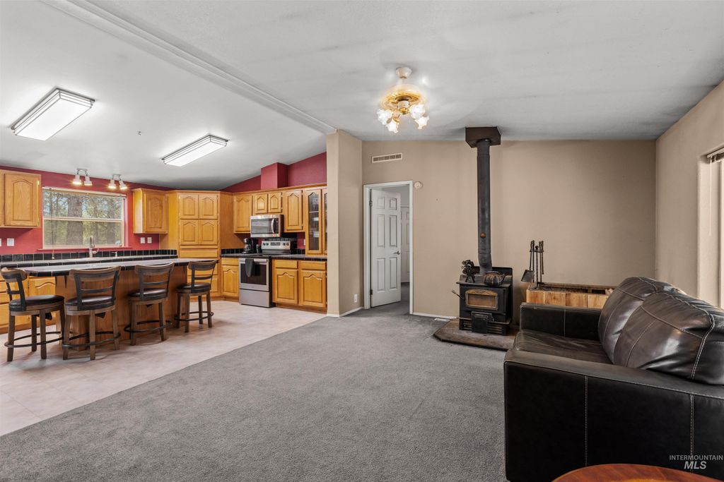 Photo of 1911 Gold Dust Rd, Cascade, ID 83611 (MLS # 98979194)