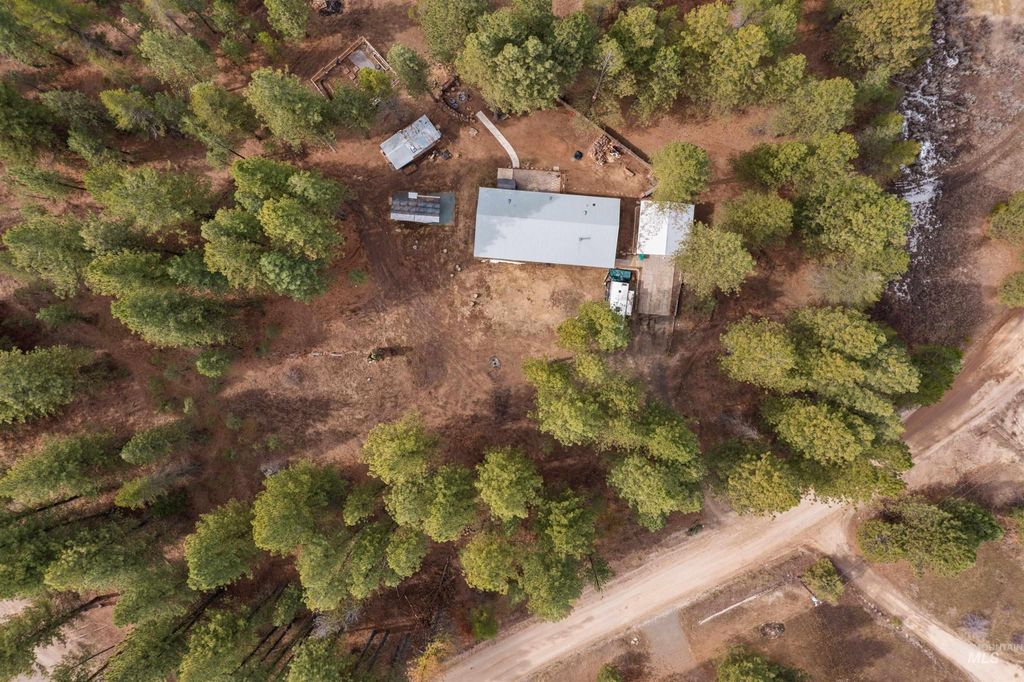 Photo of 1911 Gold Dust Rd, Cascade, ID 83611 (MLS # 98979194)