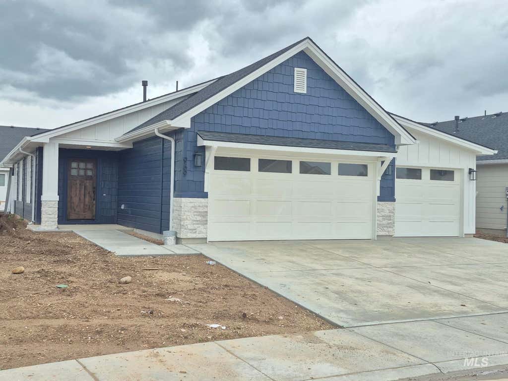 Photo of 970 S Almond St, Nampa, ID 83686 (MLS # 98995387)