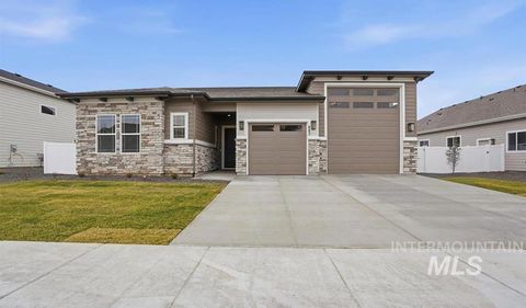 Photo of 883 N Falling Water Way, Eagle, ID 83616 (MLS # 98972436)