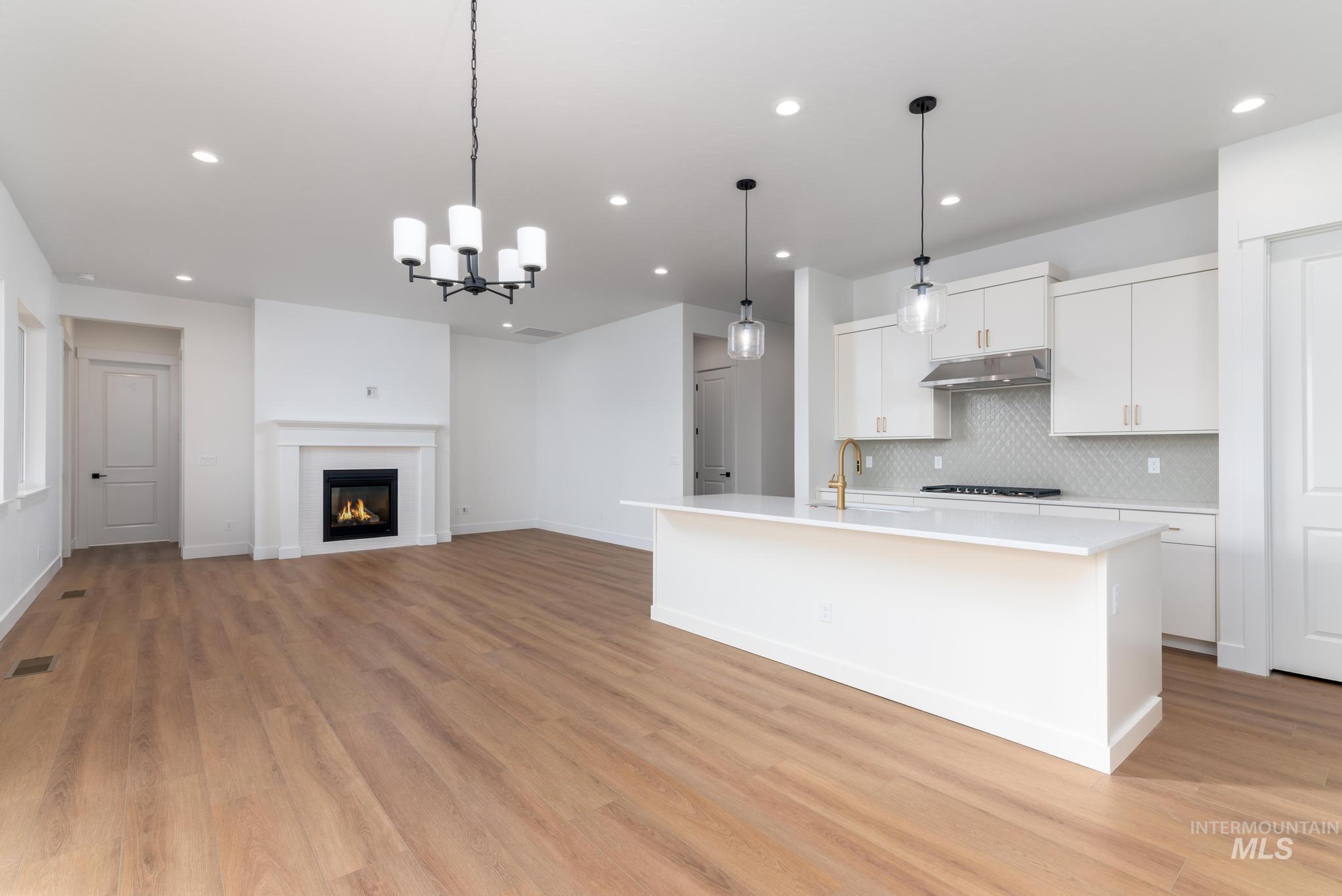 15142 Steel Cloud Ave