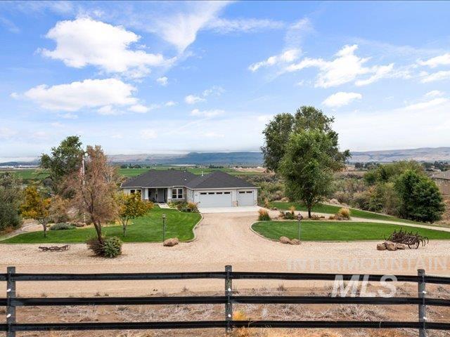 23831 Viking Ln