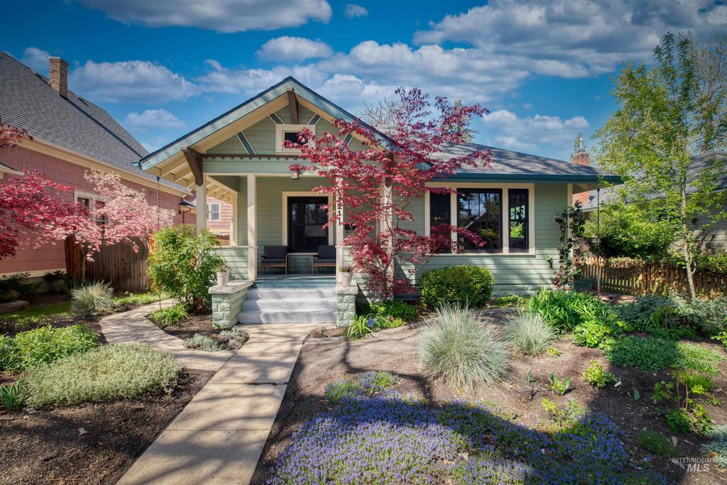 Photo of 1211 N 15th Street, Boise, ID 83702 (MLS # 98983275)