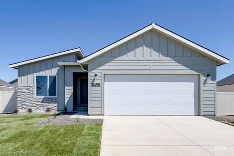 18458 N Trumpet Lily Ave Nampa ID 83687