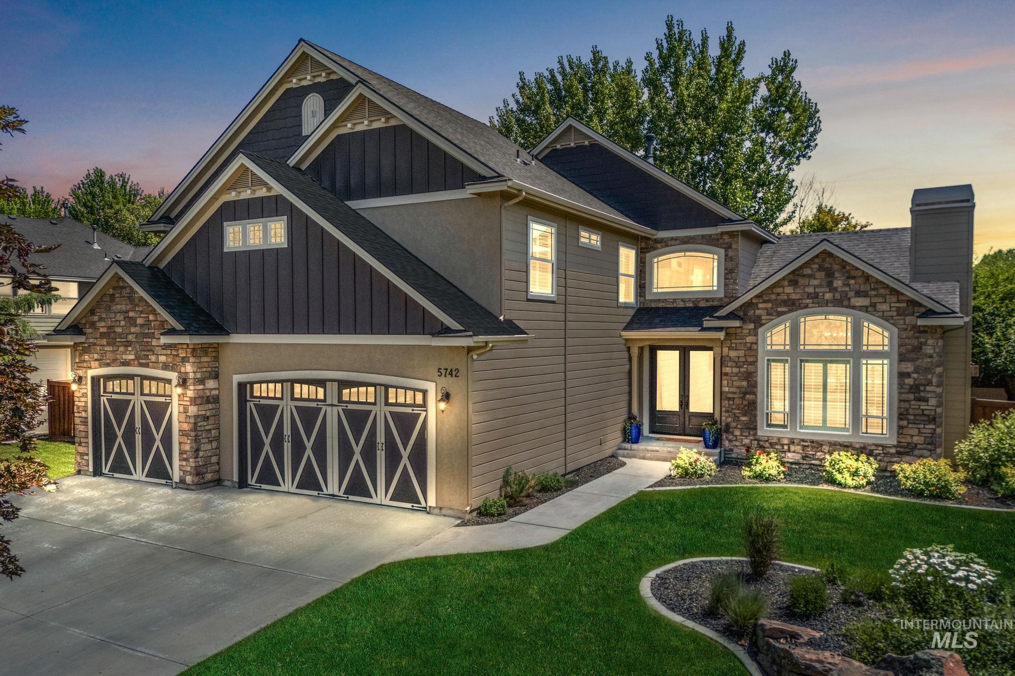 5742 N Black Sand Ave