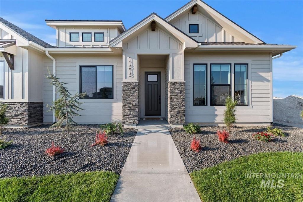 Photo of 11313 S Corballis Ln, Kuna, ID 83634 (MLS # 98979242)