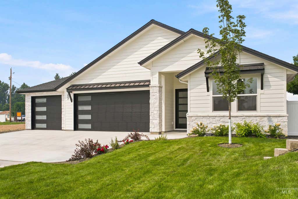 Photo of 357 W Flour Mill Court, Middleton, ID 83644 (MLS # 98995780)