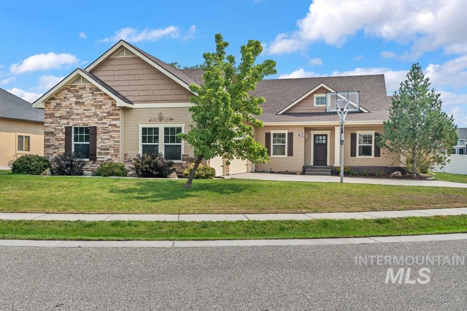 Photo of 530 Syringa Falls Ct, Fruitland, ID 83619 (MLS # 98998841)