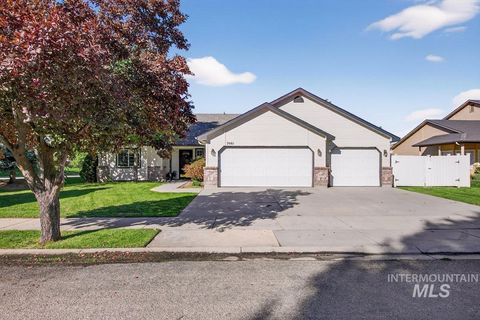 Photo of 2661 S Hood Ranch Pl, Meridian, ID 83642 (MLS # 98962913)
