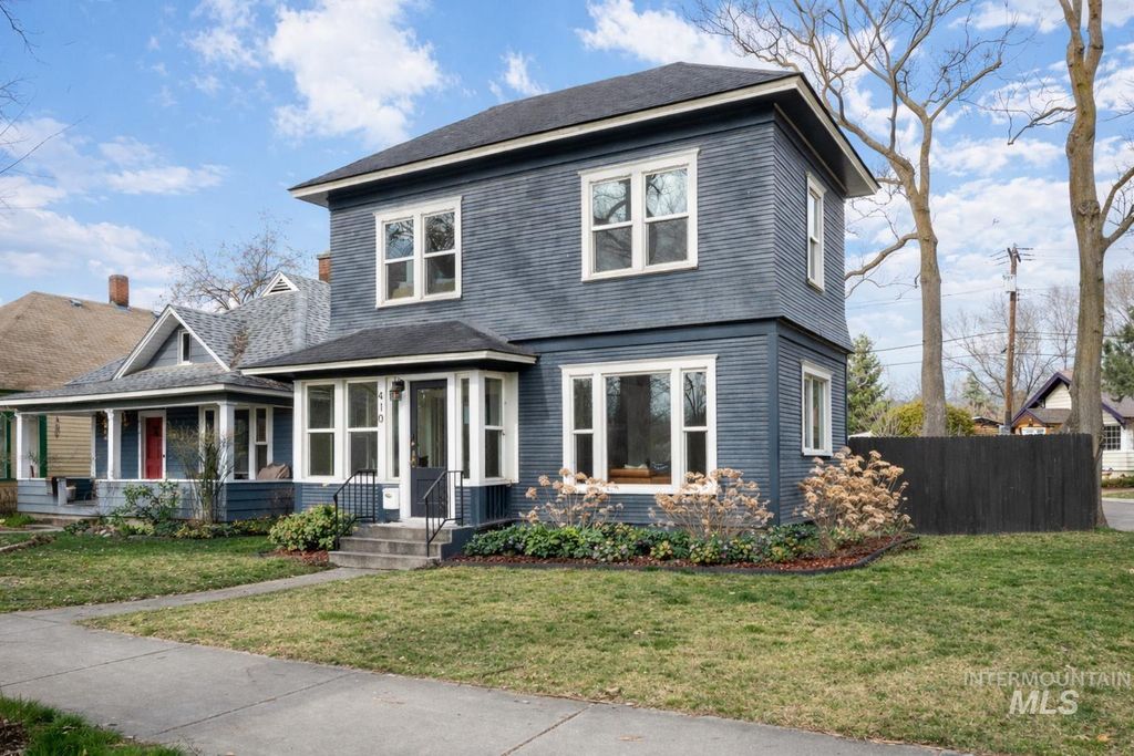 Photo of 410 E Jefferson St, Boise, ID 83712 (MLS # 98977911)