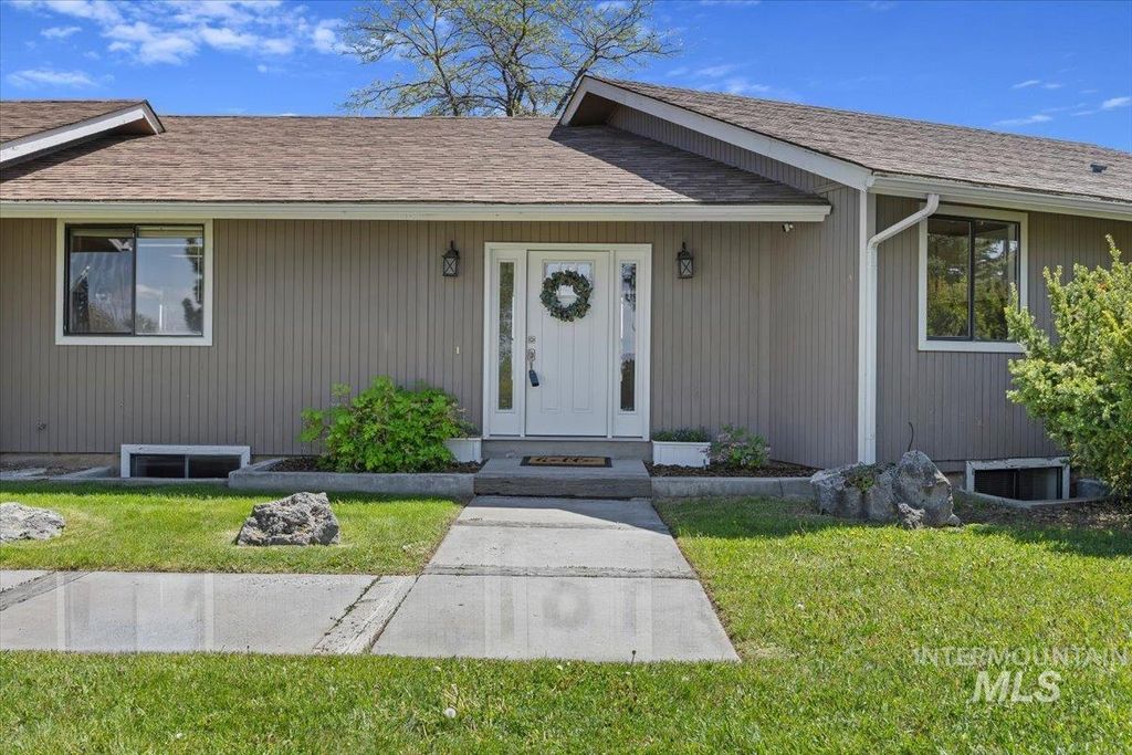 Photo of 3981 N 3575 E, Kimberly, ID 83341 (MLS # 98975866)