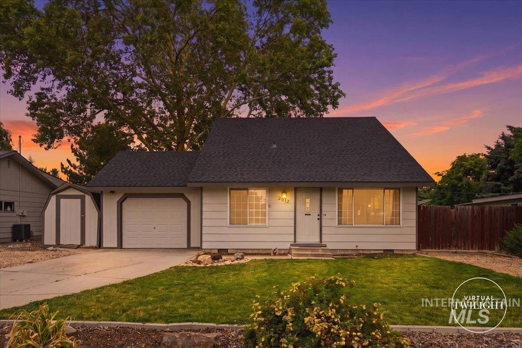 Photo of 2012 Cherry St, Caldwell, ID 83605 (MLS # 98995684)