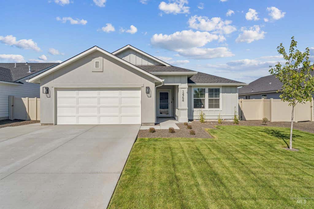 Photo of 12754 Dovekie St, Nampa, ID 83651 (MLS # 98985989)