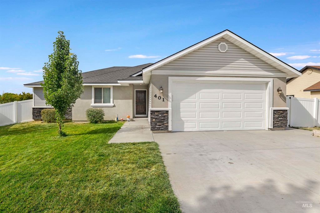 Photo of 401 Hayes St N St, Jerome, ID 83338 (MLS # 98963668)