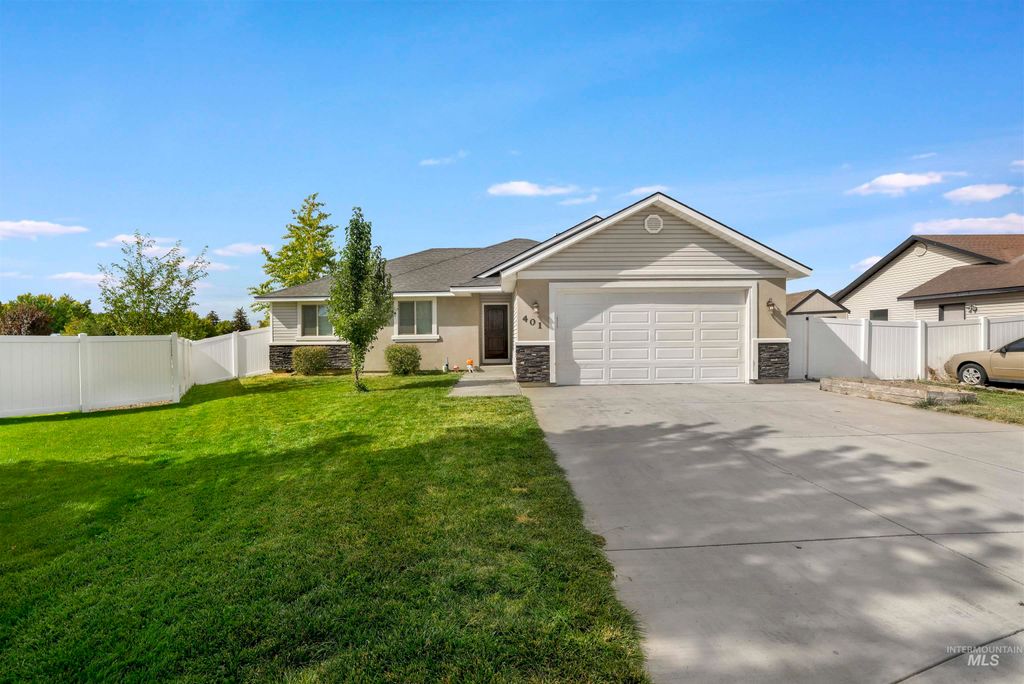 Photo of 401 Hayes St N St, Jerome, ID 83338 (MLS # 98963668)