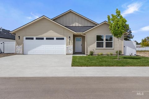 Photo of 307 N 11th St, Parma, ID 83660 (MLS # 98988714)