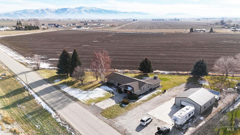 Photo of 223 Hillcrest Rd, Burley, ID 83318 (MLS # 98971739)