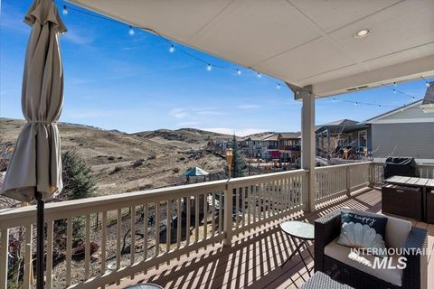 Photo of 18258 N Goldenridge Way, Boise, ID 83714 (MLS # 98982479)