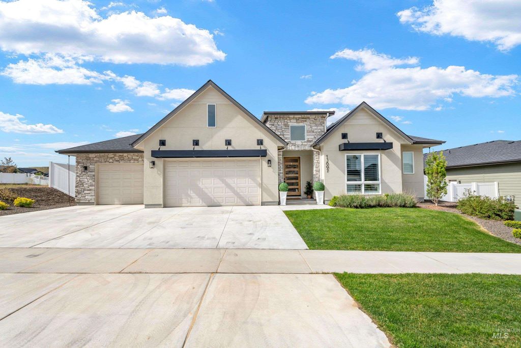 Photo of 13697 N Sage Grouse Way, Boise, ID 83714 (MLS # 98984643)