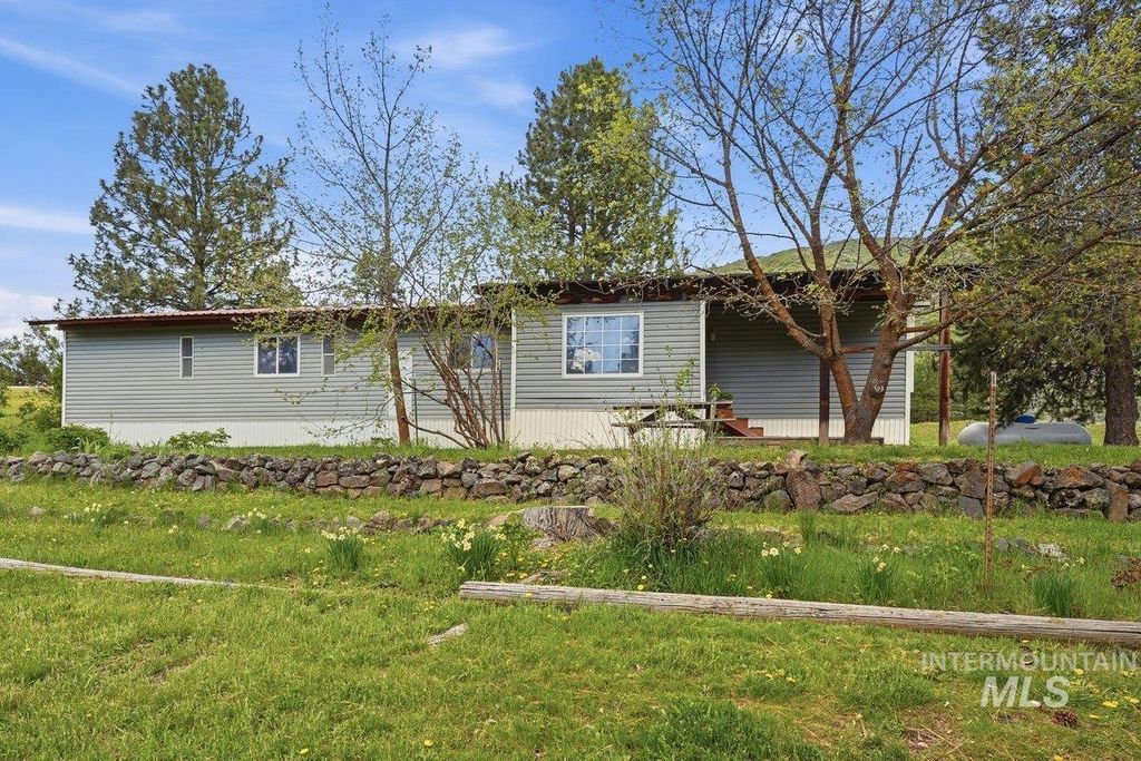Photo of 371 Rimview Dr, Boise, ID 83716 (MLS # 98985332)