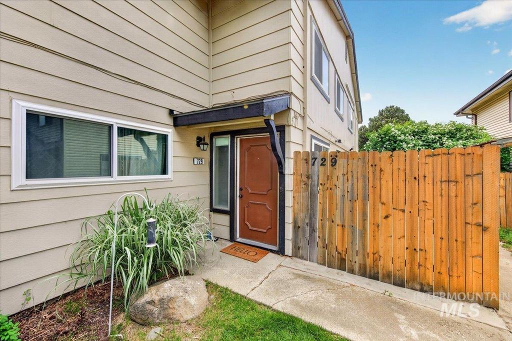 Photo of 729 W Pennsylvania Ave, Boise, ID 83706 (MLS # 98985533)