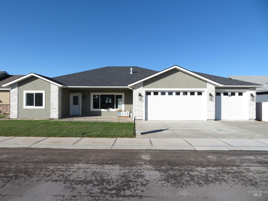 Photo of 1455 Haizlee Way, Twin Falls, ID 83301 (MLS # 98972026)