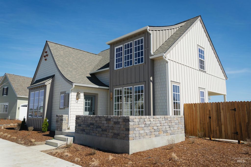 Photo of 1560 Slonaker #Onyx, Moscow, ID 83843 (MLS # 98938802)