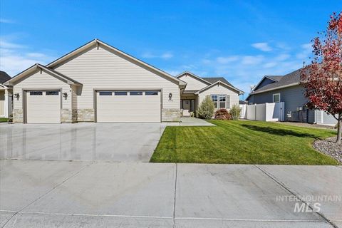 Photo of 4398 E Wagon Rd, Nampa, ID 83687 (MLS # 98965722)