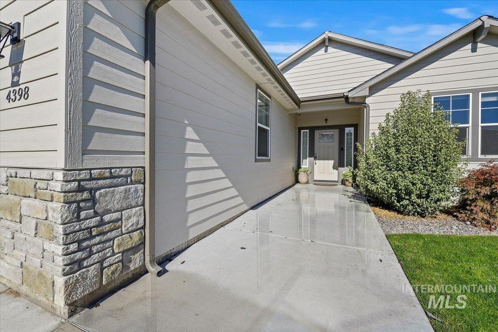 Photo of 4398 E Wagon Rd, Nampa, ID 83687 (MLS # 98965722)