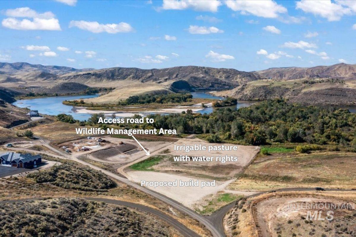 8735 Lagoon Ln