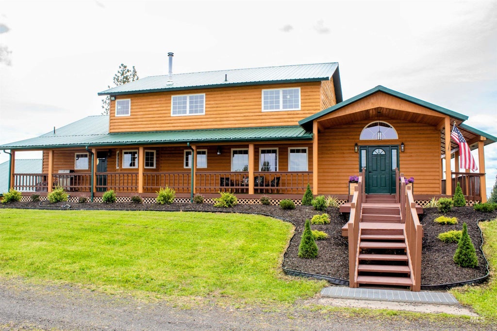 Photo of 118 Adams Ct, Kamiah, ID 83536 (MLS # 98990386)