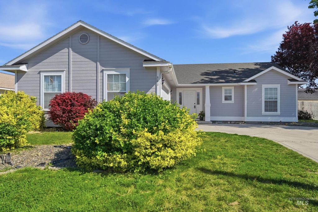 Photo of 501 Knights Circle, Nampa, ID 83687 (MLS # 98985227)