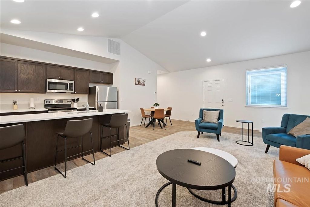 Photo of 1919 NW Enterprise Street, Mountain Home, ID 83647 (MLS # 98981454)