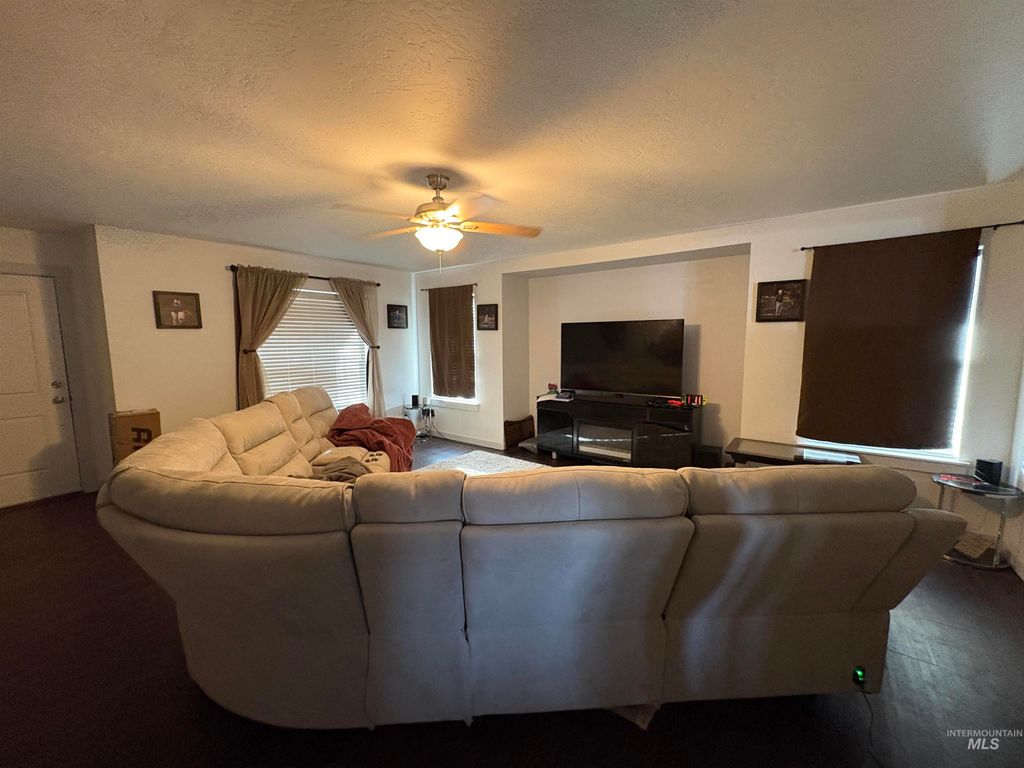 Photo of 740 SW Miner St #SW Miner St, Mountain Home, ID 83647 (MLS # 98973173)