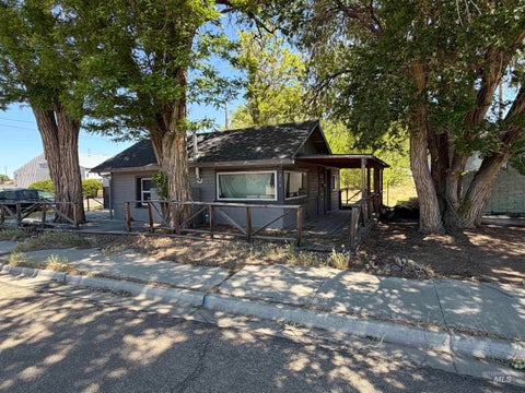 Photo of 210 S 3 West, Mountain Home, ID 83647 (MLS # 98987571)