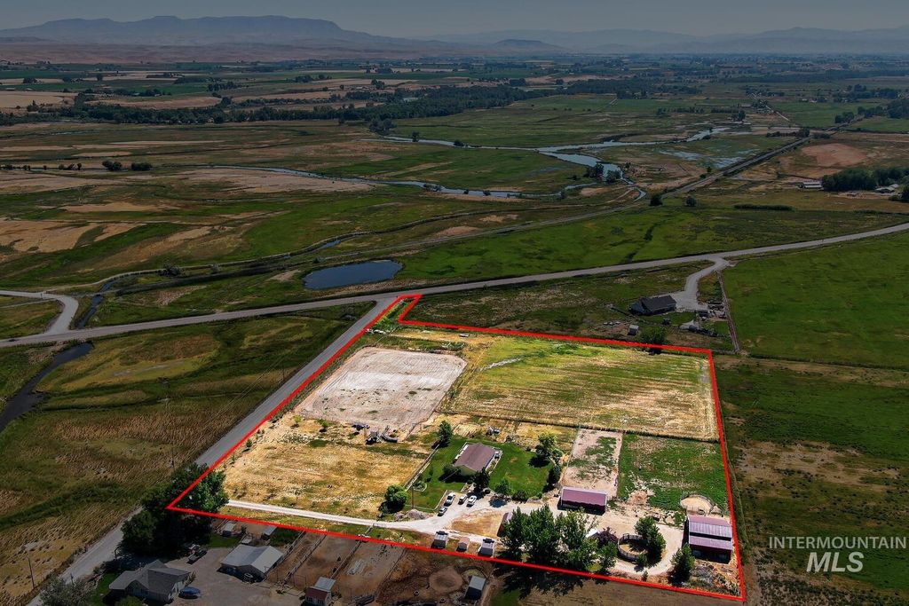 Photo of 9177 Brill Rd, Emmett, ID 83617 (MLS # 98964781)