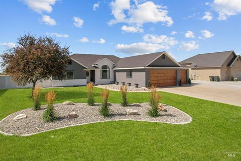 Photo of 78 Pelican Drive, Rupert, ID 83350 (MLS # 98981747)