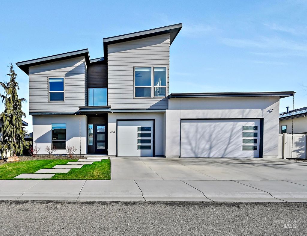 Photo of 4164 E Goldstone Drive, Meridian, ID 83642 (MLS # 98977387)