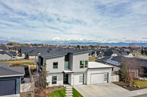 Photo of 4164 E Goldstone Drive, Meridian, ID 83642 (MLS # 98977387)