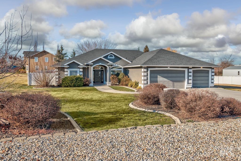 Photo of 2104 Shelley Drive, Payette, ID 83661 (MLS # 98971263)