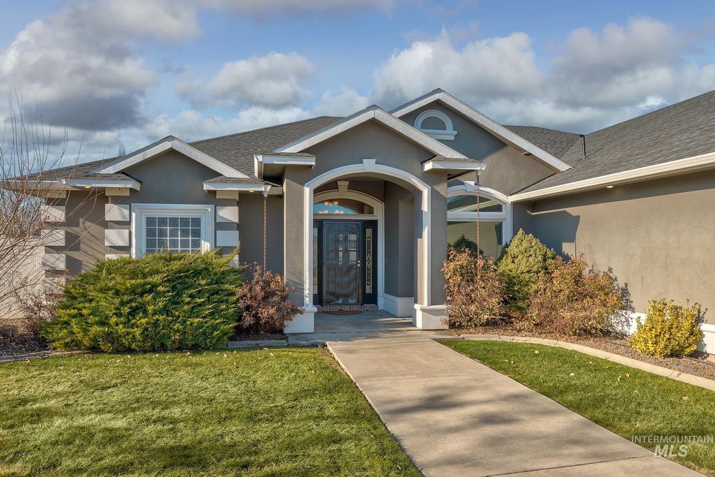 Photo of 2104 Shelley Drive, Payette, ID 83661 (MLS # 98971263)